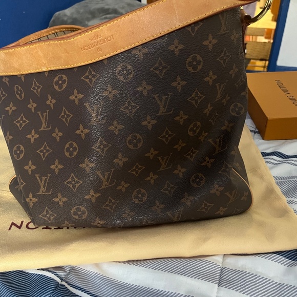 Louis Vuitton Purse - Picture 2 of 3